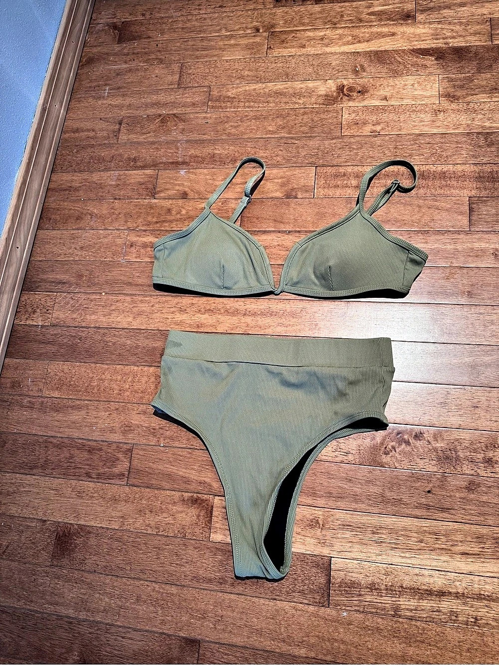 Somerfield Swim Ribbed Bikini Set in Green Like New